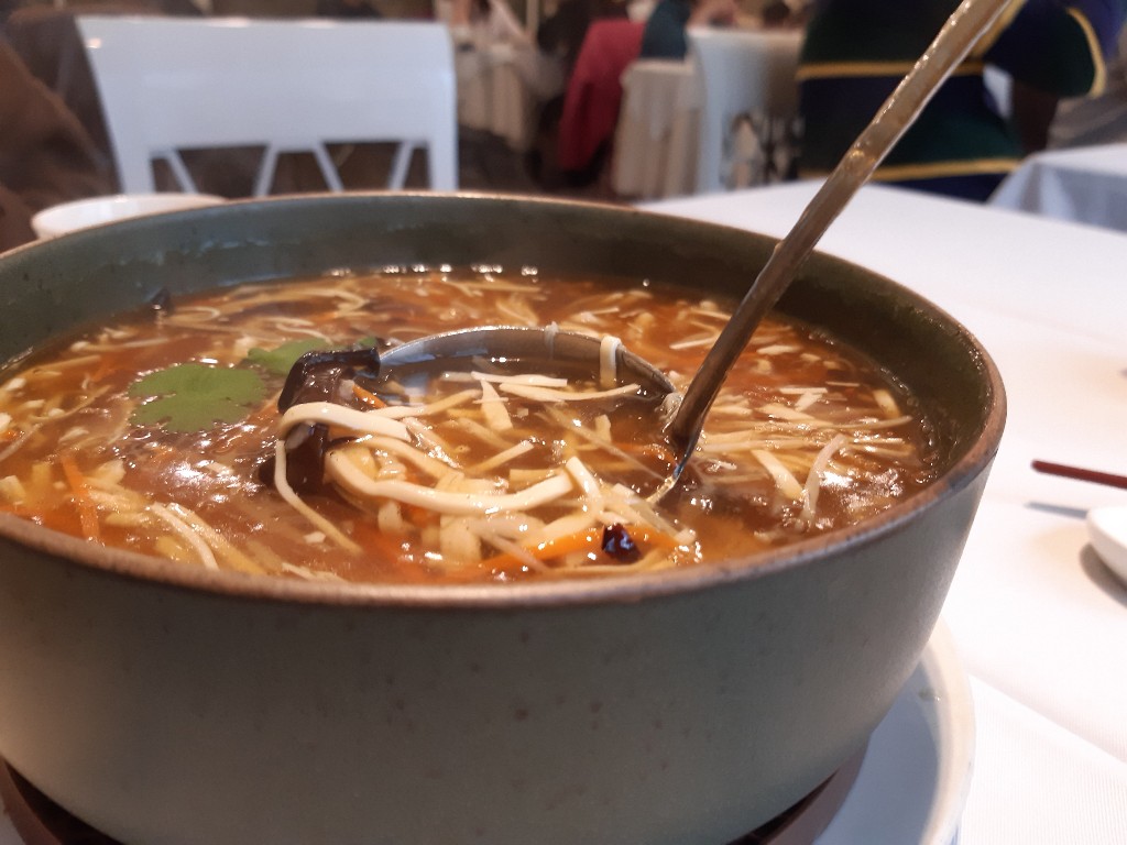 養心茶樓/ 酸辣金絲羹