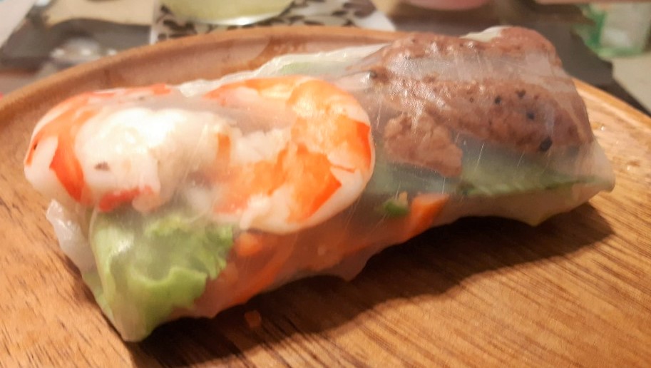 第1次包的春捲，還像個樣吧