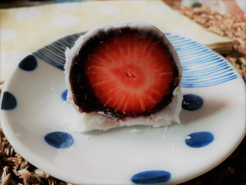 金桃家草莓大福／剖面照