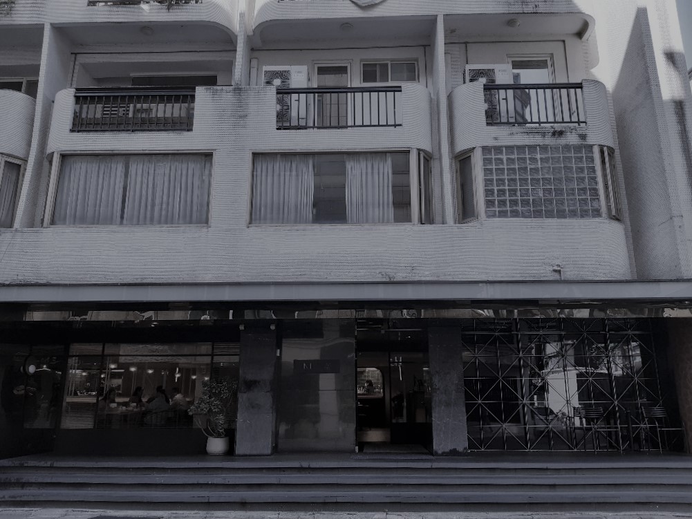 M ONE CAFE／店外觀