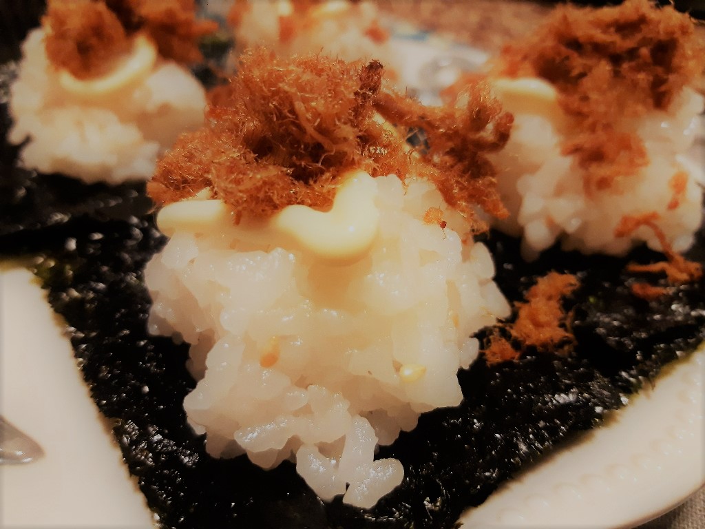 肉鬆沙拉海苔包壽司