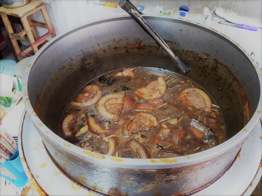 阿欽焢肉飯