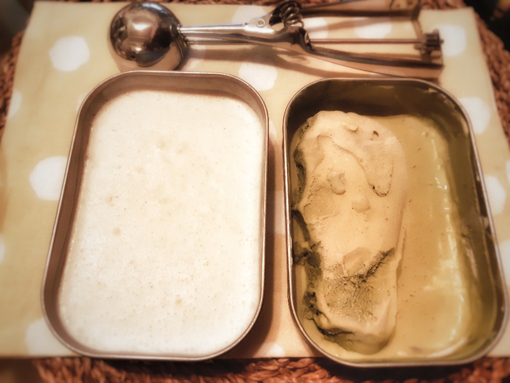 如何在家自製冰淇淋 | 香草、抺茶2口味1次收藏 | 夏日的生活儀式感 3 香草(左)、抹茶(右)/Photo Credit:逆耳小姐