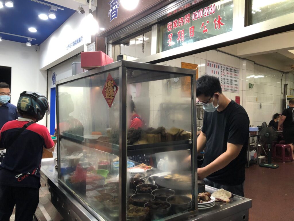 台灣環島說走就走︱5天4夜1300公里 X 來場盲旅吧 24 國棟麵店(國民店)/Photo Credit:逆耳小姐
