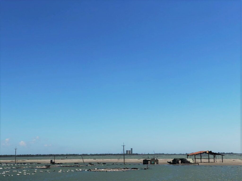 台灣環島說走就走︱5天4夜1300公里 X 來場盲旅吧 63 壽島、白水湖荒涼景色/Photo Credit:逆耳小姐