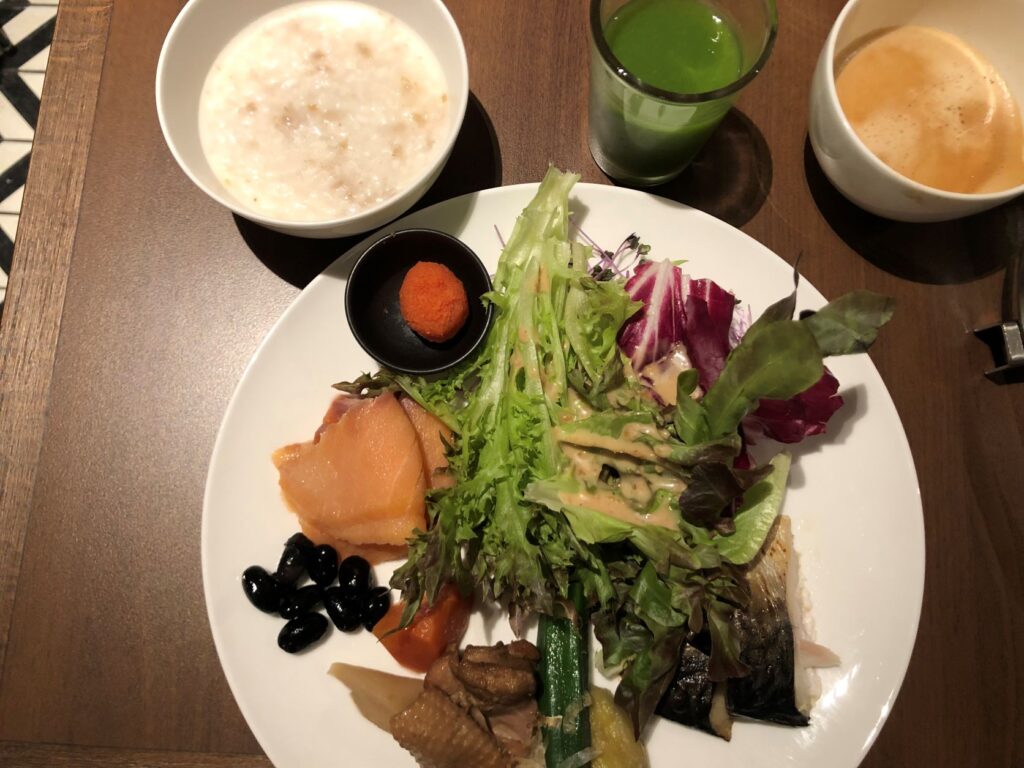 JR東日本大飯店台北X 頂級行政特大房1泊1食 | 飯店開箱X一早就吃到牛排 41 B1鉑麗安廳早餐/Photo Credit:逆耳小姐