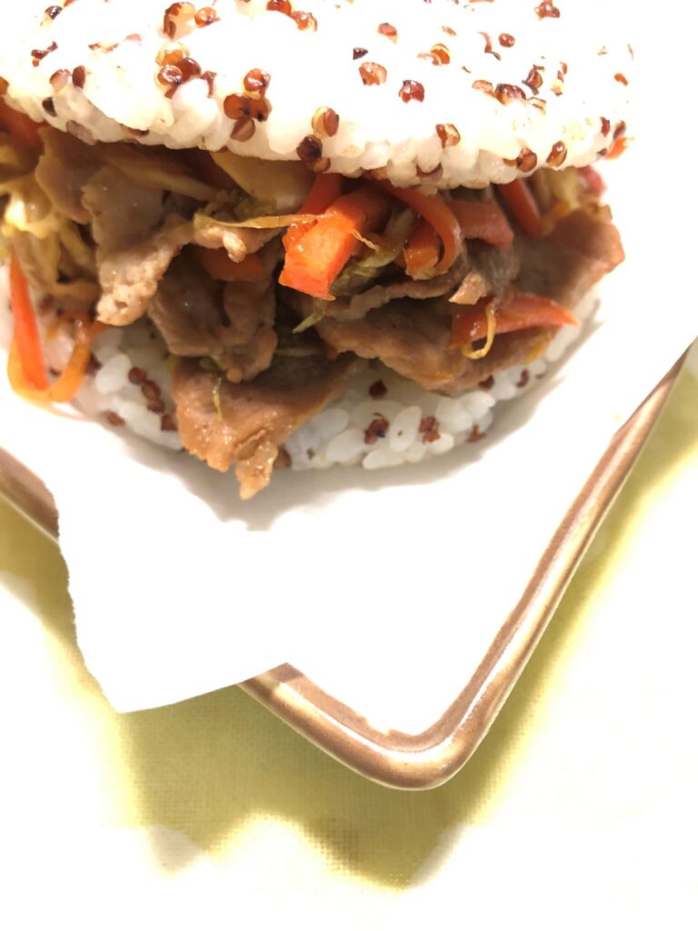 藜麥燒肉米漢堡／Photo Credit：逆耳小姐