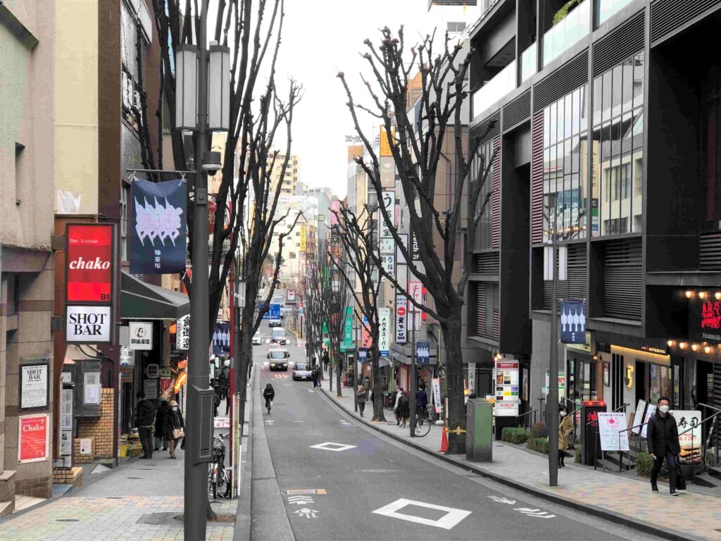 日本擱淺43天︱出發吧!獨旅、Long Stay、長住生活提案︱如何著手安排行程(文長慎入) 21 神樂坂街景/Photo Credit:逆耳小姐