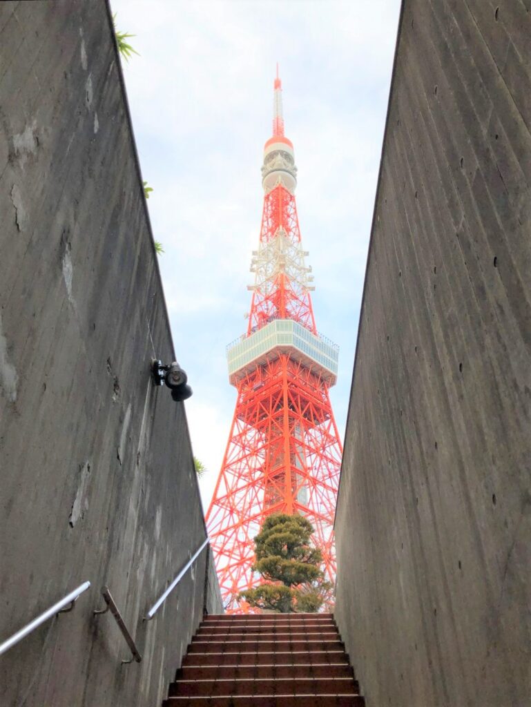 日本LONG STAY玩1個半月如何省錢?︱把省錢當成有趣的日常 27 東京鐵塔神視角/Photo Credit:逆耳小姐