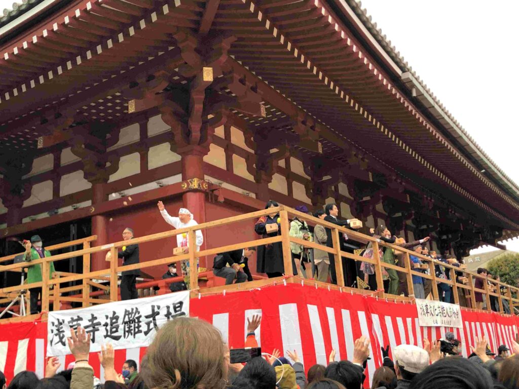 淺草寺節分會︱每年2月3日這樣吃會好運︱撒福豆、福聚之舞、吃惠方卷 7 淺草寺節分會追儺式場/Photo Credit:逆耳小姐