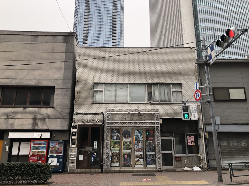 神保町︱咖哩控、舊書街、鐵道迷3合1散步路線 67 聖橋至秋葉原路旁小店/Photo Credit:逆耳小姐