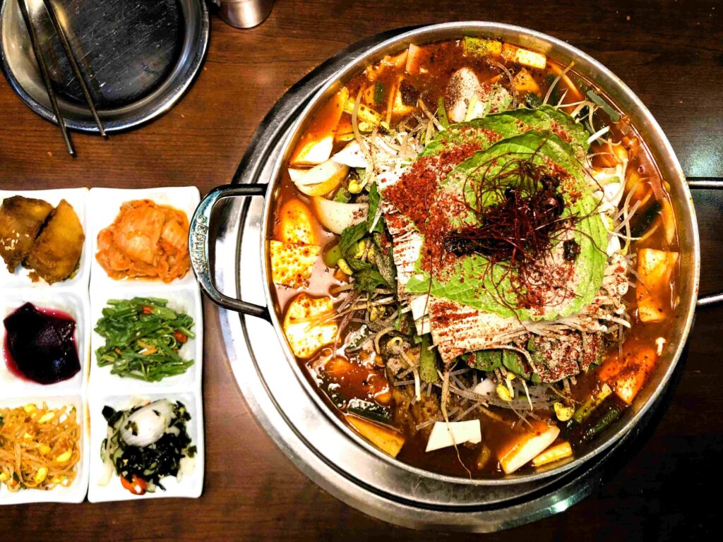 韓金館：馬鈴薯豬骨湯／Photo Credit：逆耳小姐