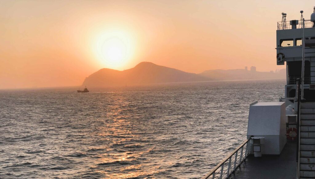 海上夕陽山色／Photo Credit：逆耳小姐