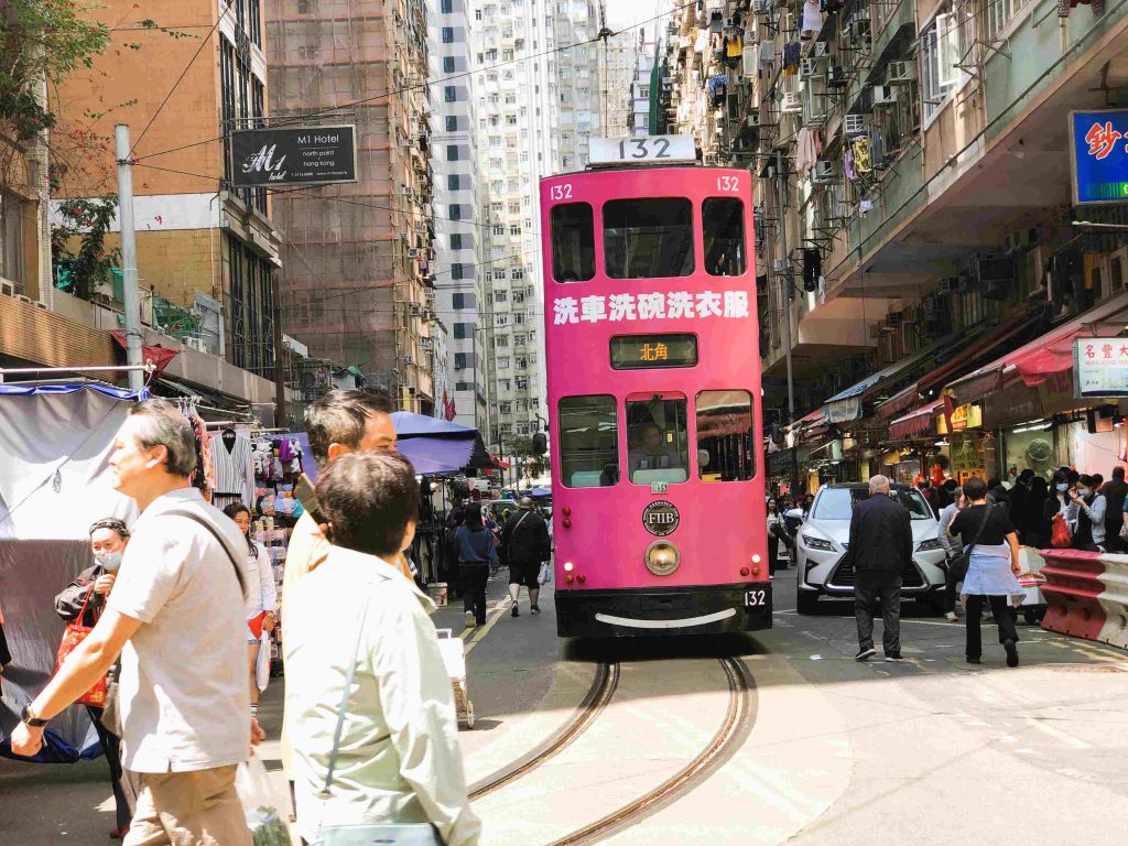 香港3天2夜的老派約會︱說走就走︱北角、中環吃貨路線 3 北角春秧街市場街景/Photo Credit:逆耳小姐